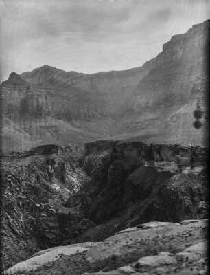 Grand Canyon : Blick in eine Schlucht des Grand Canyon
