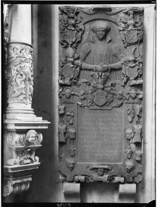 Wertheim Evangelische Stiftstkirche Chor Löwensteinsche Grabkapelle Wandgrabplatte