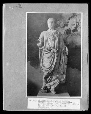 Statue eines römischen Beamten