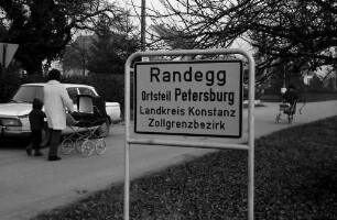 Randegg: Ortsschild; Randegg Ortsteil Petersburg