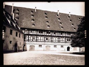 Zeughaus, Hofansicht, Foto: Schuster