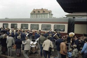 Zug im Bahnhof