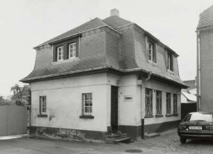 Mügeln, Wohnhaus : Mügeln (Kreis Oschatz), Wohnhaus (Heimatmuseum), Schulplatz 4, Straßenansicht
