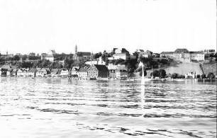 Meersburg: Blick vom See auf Meersburg, Gesamtansicht