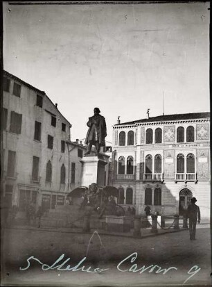 Venedig. Campo Manin. Denkmal für Daniele Manin