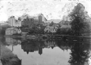 Zschopau, Stadtansicht mit Schloss Wildeck : Zschopau. Blick über die Zschopau zum Schloss Wildeck