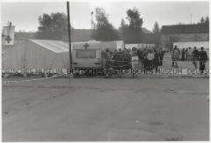 DDR-Flüchtlinge im Auffanglager Hof
