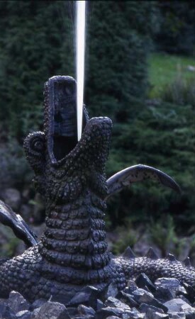 Ballenstedt - Drachenbrunnen im Schloßpark : Drachenbrunnen im Schloßpark. Aufgenommen in Ballenstedt