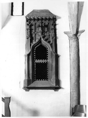 Evangelische Pfarrkirche, ehemalige Klosterkirche St. Maria; Lahnau, Wetzlarer Straße 5, Wetzlarer Straße 19, Wetzlarer Straße