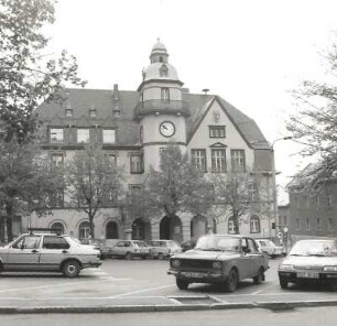 Treuen. Rathaus. Straßenfront