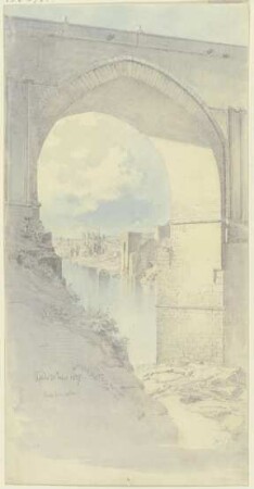 Durchblick durch den Bogen einer Brücke in Toledo