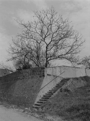 Dresden, Altkaditz, Treppe im Dreiseithof