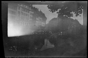 Straßburg (=Strasbourg, Dep. Bas-Rhin, Frankreich): "moderne Häuser am Quai"