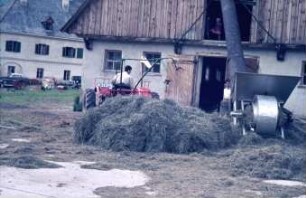Fotografie: Futtererntetechnik, Heu, Heckanbau, Siloschwanz, Fördergebläse