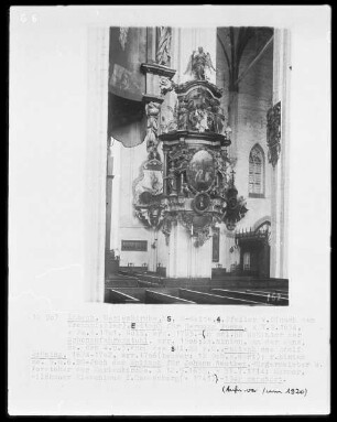 Epitaph des Hermann Focke (1634-1701, nach dem Trennpfeiler), Epitaph des Adolf Brüning (1624-1702), Epitaph des Johann Westken (1639-1714, rechts hinten)