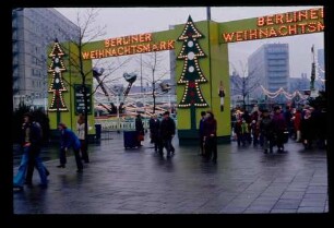 Weihnachtsmarkt 13.12.77.