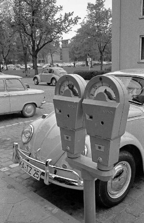 Parkuhren in der Karlsruher Innenstadt.