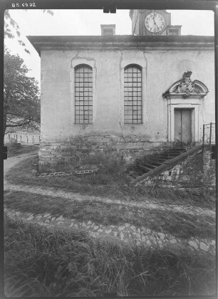 Dresden-Pillnitz. Weinbergkirche "Zum heiligen Geist" (1723-1725; M. D. Pöppelmann). Teilansicht der Südseite