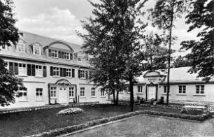 ''Hufnagelhaus'', ehemalige Kinderheilanstalt (Verwaltungsgebäude); Bad Orb, Würzburger Straße 7