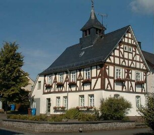 Schulhaus mit Betsaal; Greifenstein, Knotenstraße 28