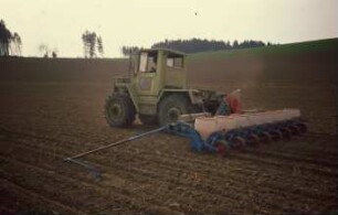 Fotografie: Säverfahren, Einzelkornsaat, Mais, Mulchsaat