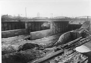 Neue Eisenbahnbrücke Heilbronn vor Fertigstellung