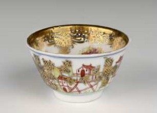 Koppchen mit Chinoiserie