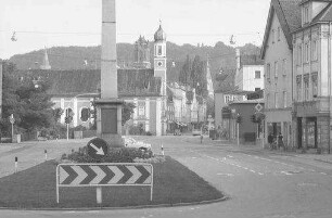 Landshut: Platz an der Abtei Seligenthal, in Richtung zur Stadt