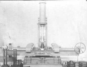 Hydraulische Federprüfung (Tarnogrocki) : Technikgeschichte | Stoffkunde und Materialprüfung | Materialprüfung | Metallprüfung | Zug- und Druckfestigkeit
