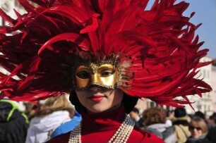 Karneval in Venedig : Aufgenommen am Karnevaldienstag, dem 21. Februar 2012, am Markusplatz in Venedig