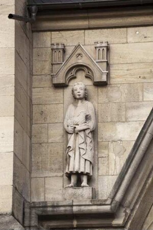 Südportal — Statue