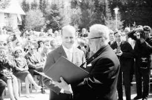 Bernau: Regierungspräsident Dichtel verleiht Hans-Thoma-Preis an Emil Wachter