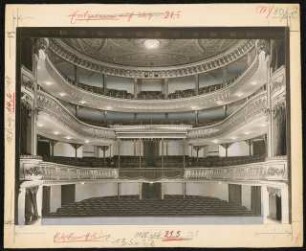 Herzogliches Hoftheater, Coburg: Ansicht Proszenium und Zuschauerraum