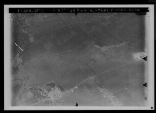 Südöstlich von er-Ramle, Straße er-Ramle Latrun, Militärlager, englischer Flugplatz, südliche Fortsetzung von Nummer 192