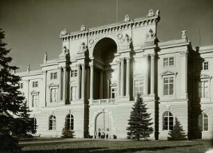 Dresden. Arsenalhauptgebäude, Haupteingangsfront