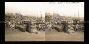 Belebte Promenade am Hafen, Messina