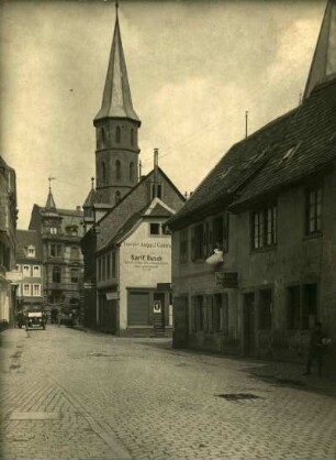 Kaiserslautern. Münchstraße, rechte Häuser zerstört