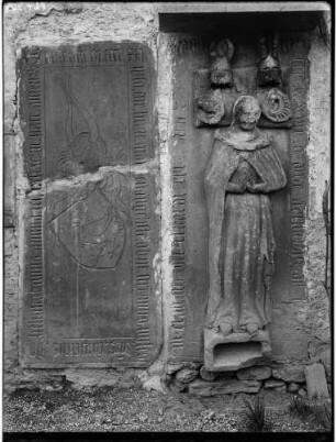 Neckarbischofsheim Evangelische Totenkirche Grabstein Weiprecht II. von Helmstatt (gestorben 1421), und Anna Adelheid von Ehrenberg, Ehefrau des Rabans III. von Helmstatt (gestorben 1377)