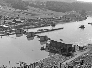 Bau der Staustufe Poppenweiler/Neckar