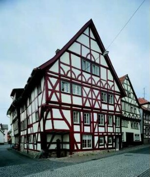 Fachwerkwohnhaus; Alsfeld, Untere Fulder Gasse 15, Untere Fulder Gasse 17