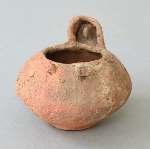 Clay vessel