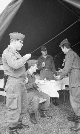 Schießwettbewerb der Luftwaffengruppe Süd auf dem Standort-Schießstand im Mörscher Wald.