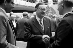 Freiburg: Universitätsbibliothek, im Gespräch: Minister Frank, Linde, Tellenbach