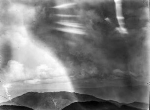 In der Negro Sierra Famatina : Berglandschaft und Wolken