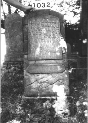 Grabstein 1032