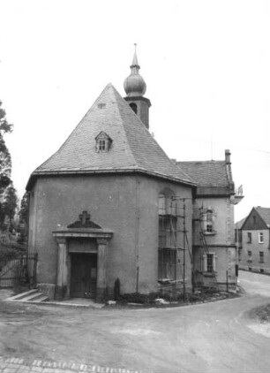 Bärenstein. Erlöserkirche (1655, A. 18. Jh.). Ansicht von Süden