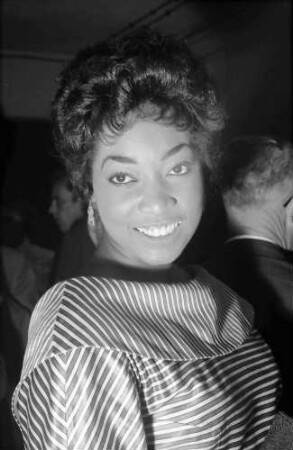 Donaueschingen: Donaueschinger Musiktage; Stadthalle; Gloria Davy, Porträt