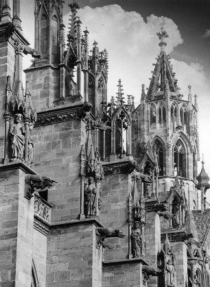 Freiburg im Breisgau. Münster Unser Lieben Frauen. Teilansicht des Langhauses (1220-1260)