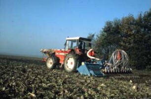 Fotografie: Sämaschine, Drillkombination, Pneumatische Verteilung, Bodenfräse