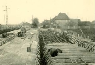 Strassenbruecke, 1950-1951